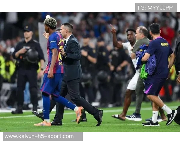 巴埃纳称金球奖应颁给佩德里强调巴萨皇马竞争激烈马竞也有夺冠希望 巴埃纳称金球奖应颁给佩德里强调巴萨皇马竞争激烈马竞也有夺冠希望